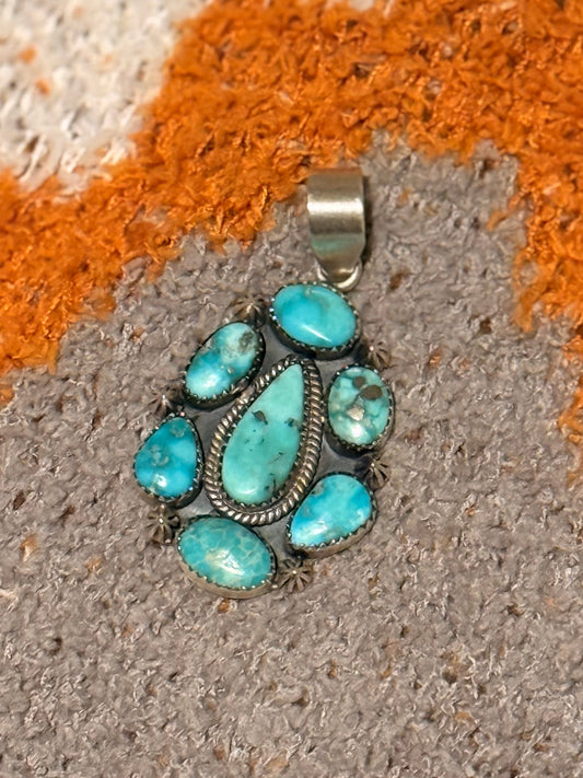 White water cluster pendant
